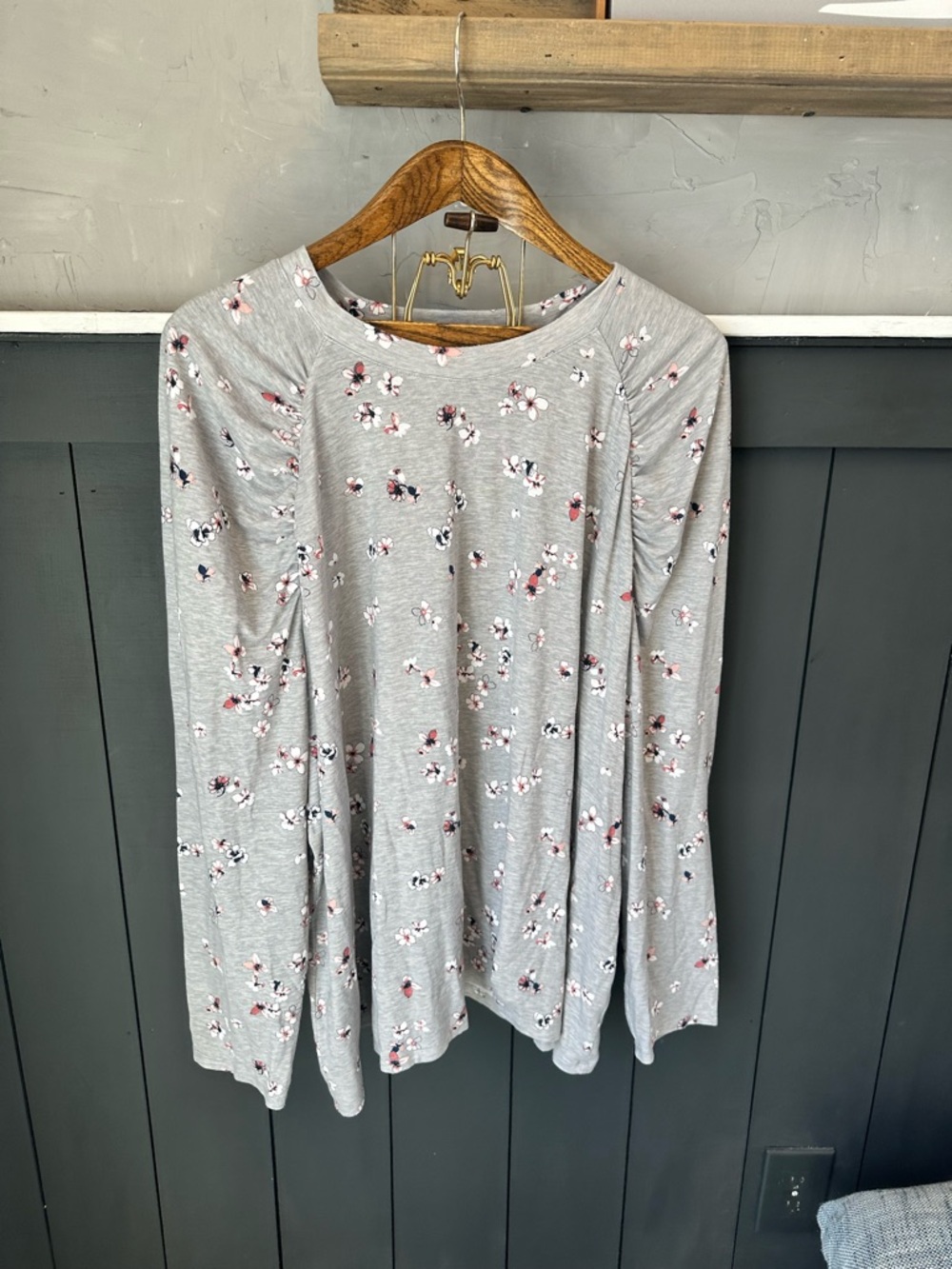 Liz Claiborne Light Heathered Gray Top Pink White‎ Florals Balloon Sleeve 4X
